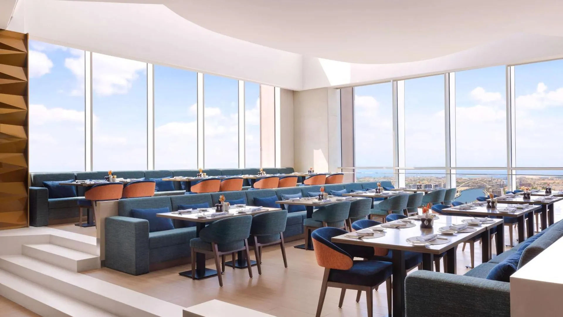 Hilton Dubai Al Habtoor City 5*,  Emiratos Árabes Unidos