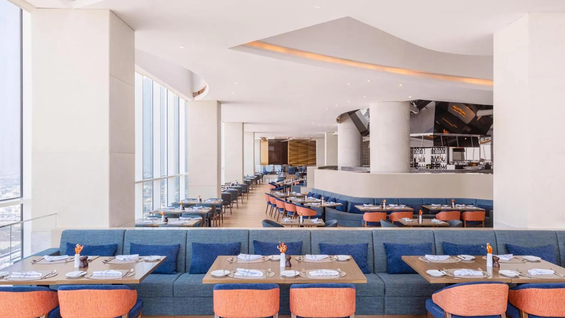Hilton Dubai Al Habtoor City Hotel