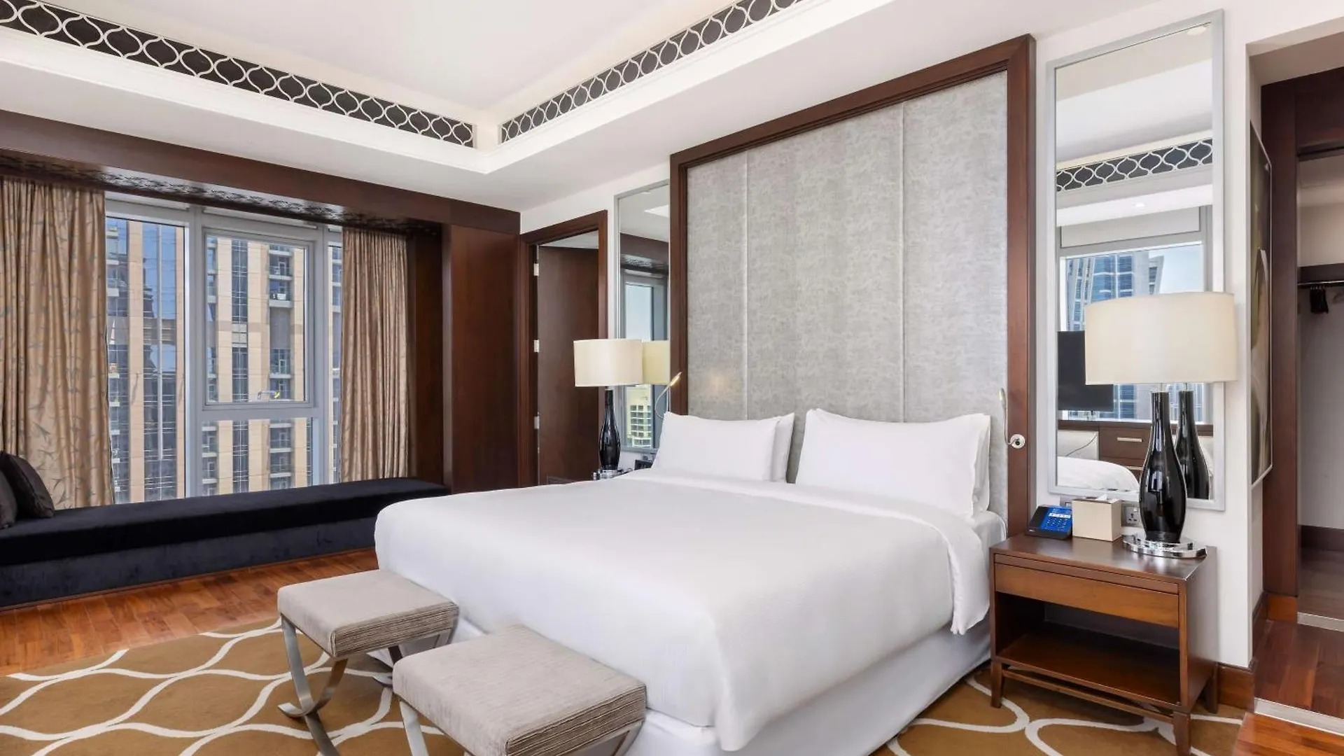 Hilton Dubai Al Habtoor City Hotel