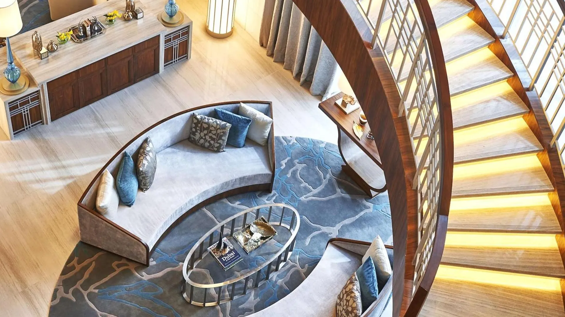 Hilton Dubai Al Habtoor City Hotel